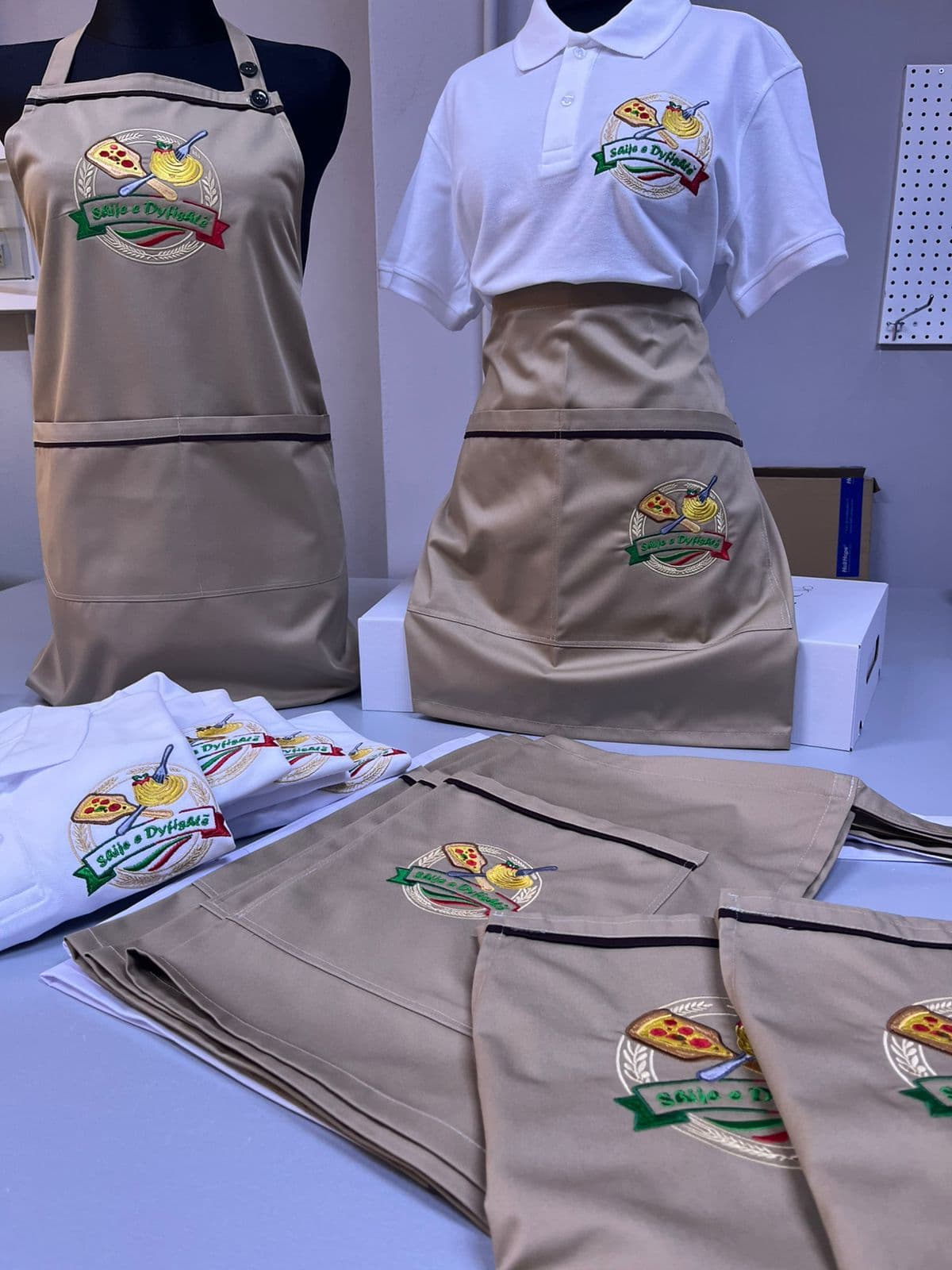 Uniforma Sherbimi